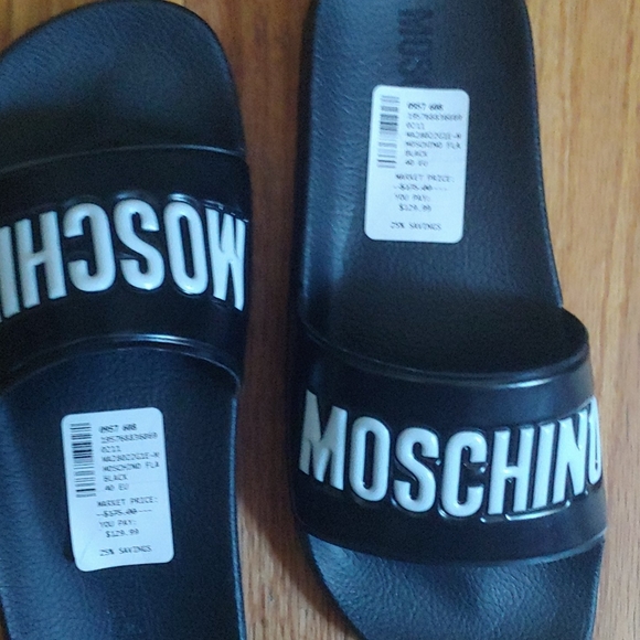 MOSCHINO designer slides new with tags - Picture 4 of 5